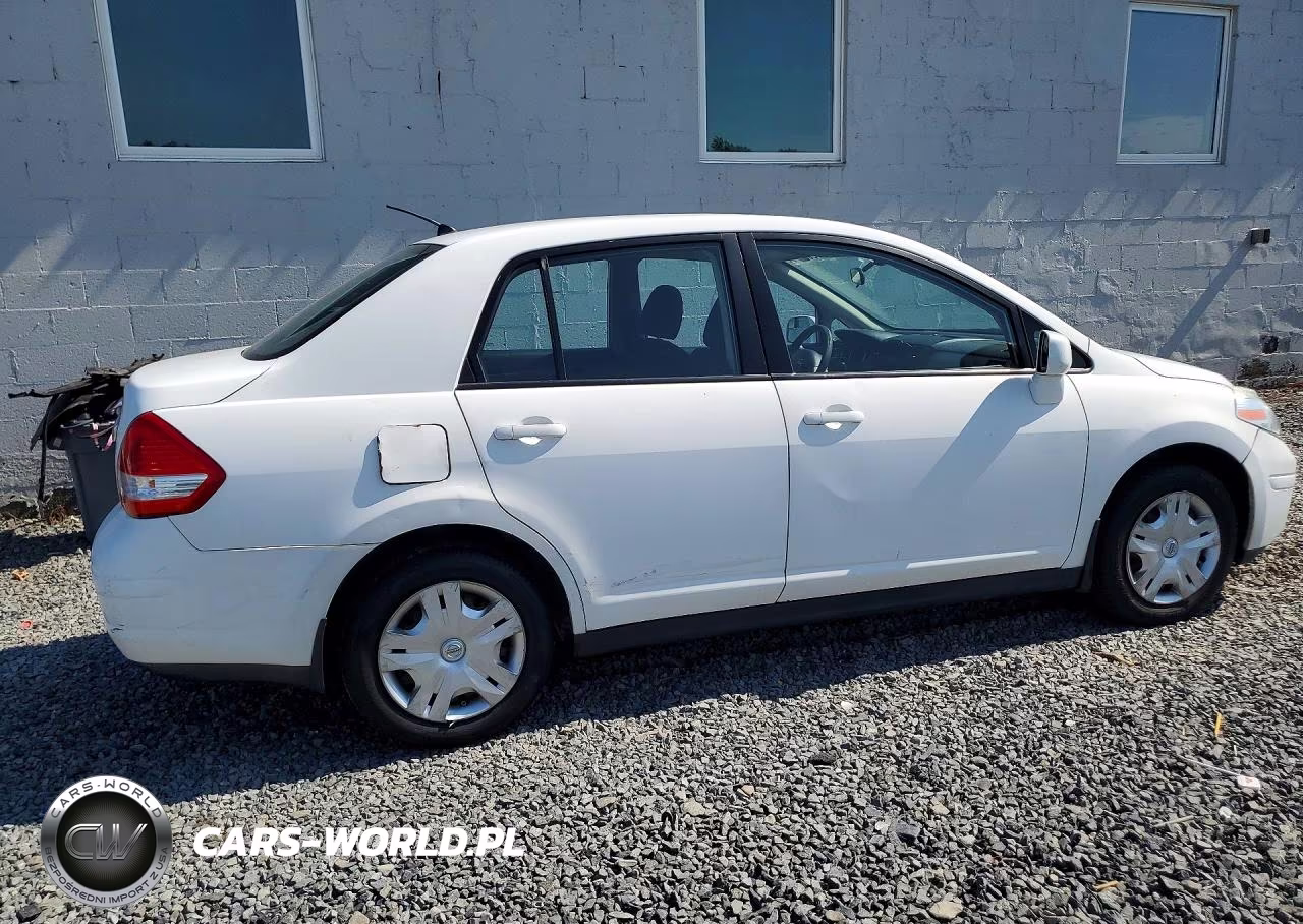 2010 Nissan Versa 1.8 S VIN:3N1BC1AP7AL412246 - 3