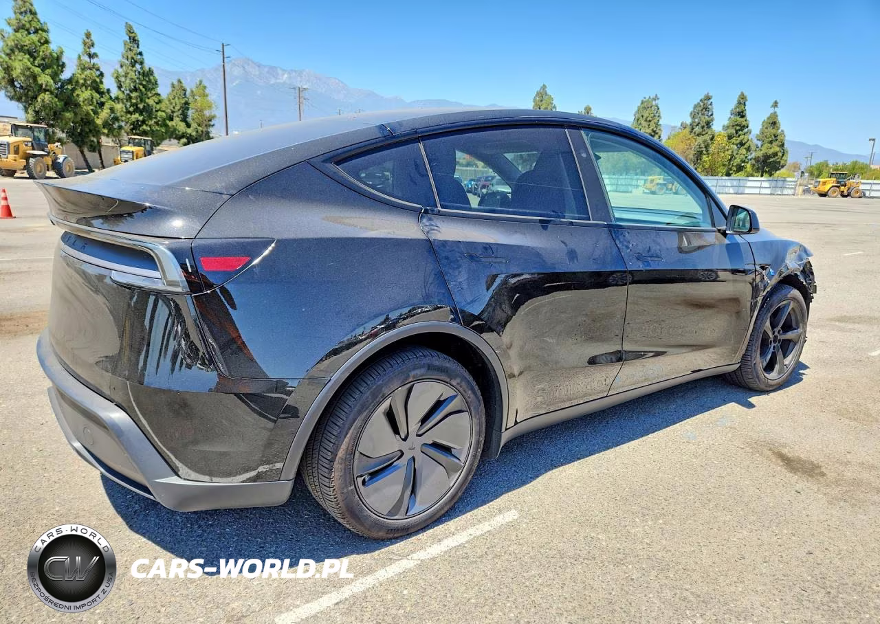 2026 Tesla Model Y VIN:7SAYGDED0TA425404 - 3
