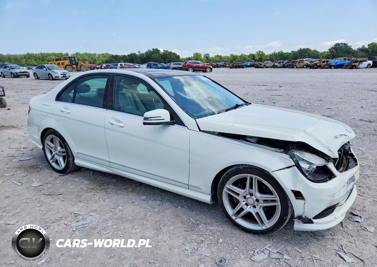 2011 Mercedes-Benz C 300 4Matic VIN:WDDGF8BB4BA505908 - 4