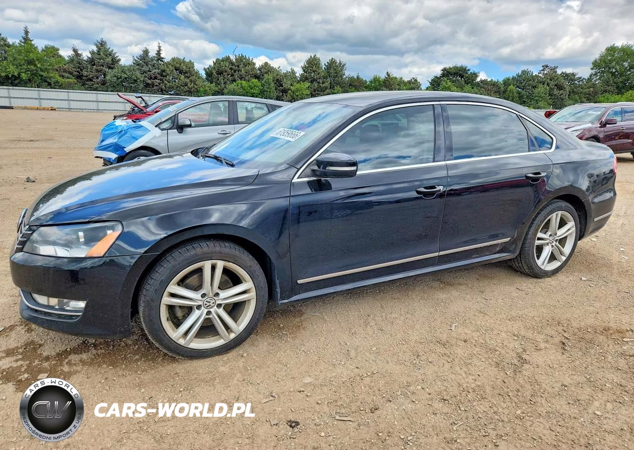 2014 Volkswagen Passat Sel – zdjęcie 1 z 12