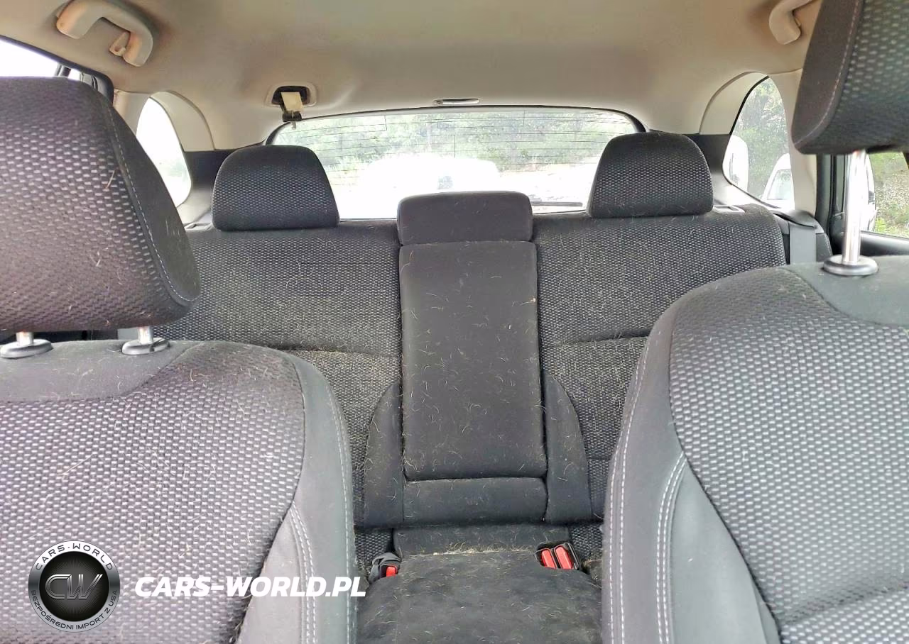 2018 Subaru Outback 2.5I Premium VIN:4S4BSACC7J3353748 - 10