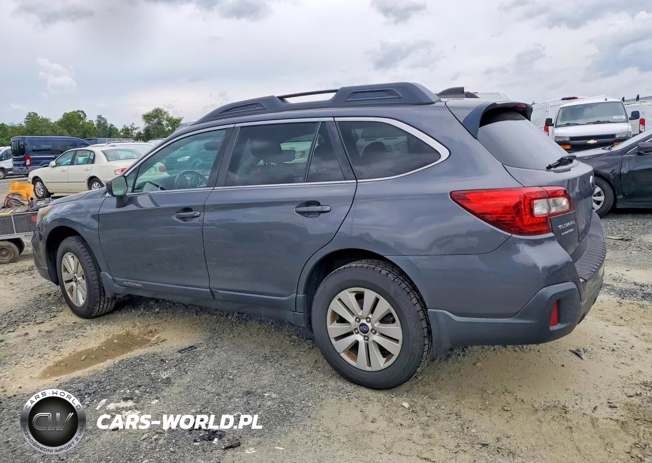 2018 Subaru Outback 2.5I Premium VIN:4S4BSACC7J3353748 - 2