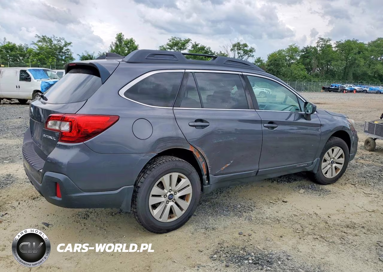 2018 Subaru Outback 2.5I Premium VIN:4S4BSACC7J3353748 - 3