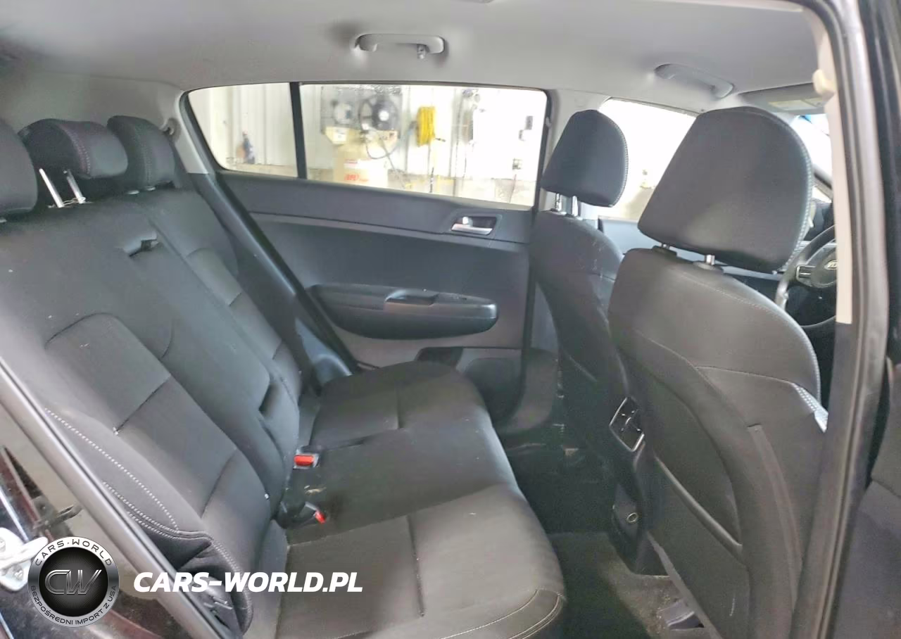 2020 Kia Sportage Lx VIN:KNDPM3AC6L7757932 - 11