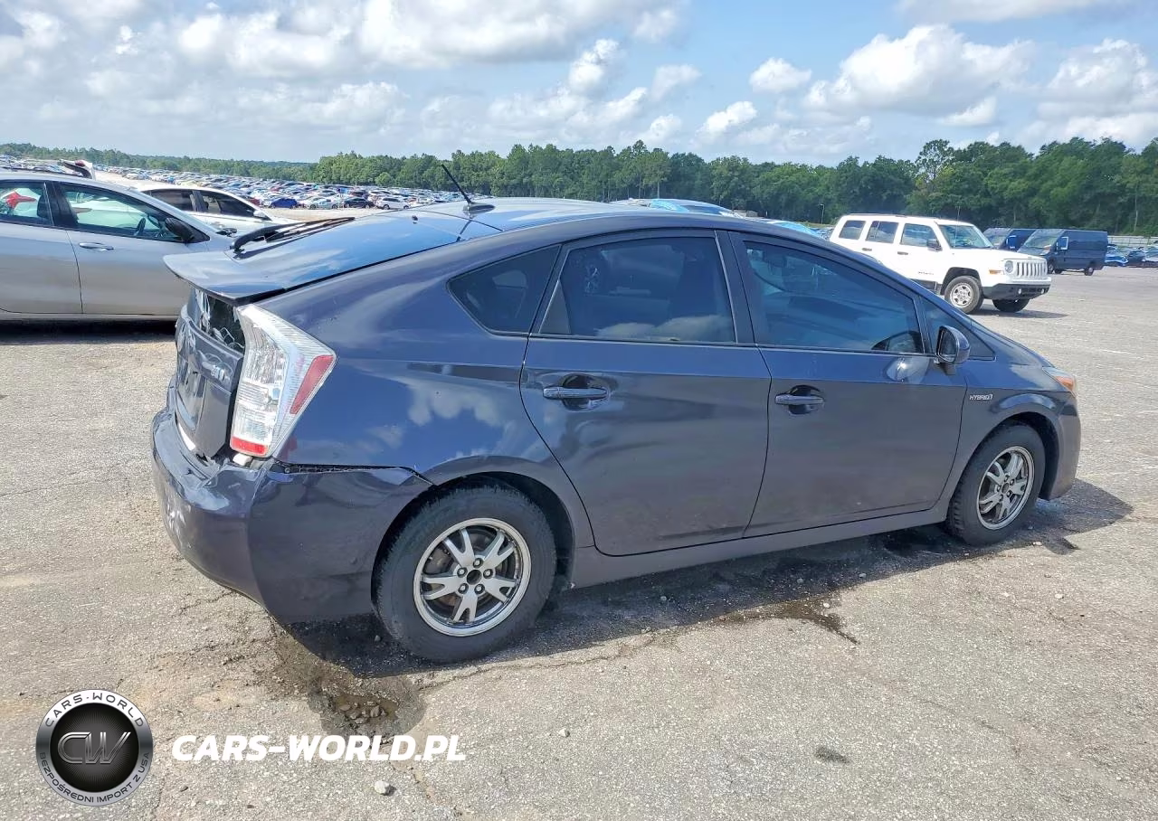2011 Toyota Prius Three VIN:JTDKN3DU6B0312464 - 3