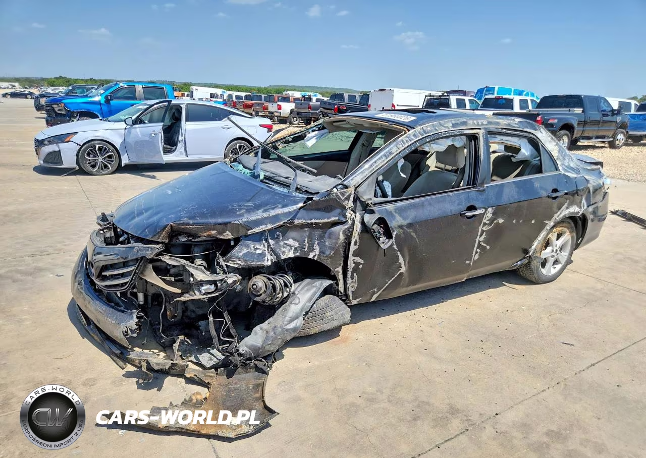2013 Toyota Corolla Le