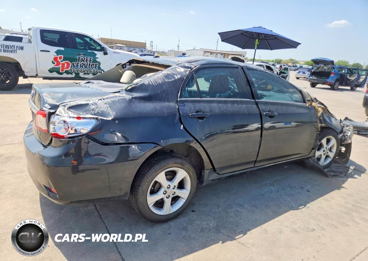 2013 Toyota Corolla Le VIN:2T1BU4EEXDC929780 - 3