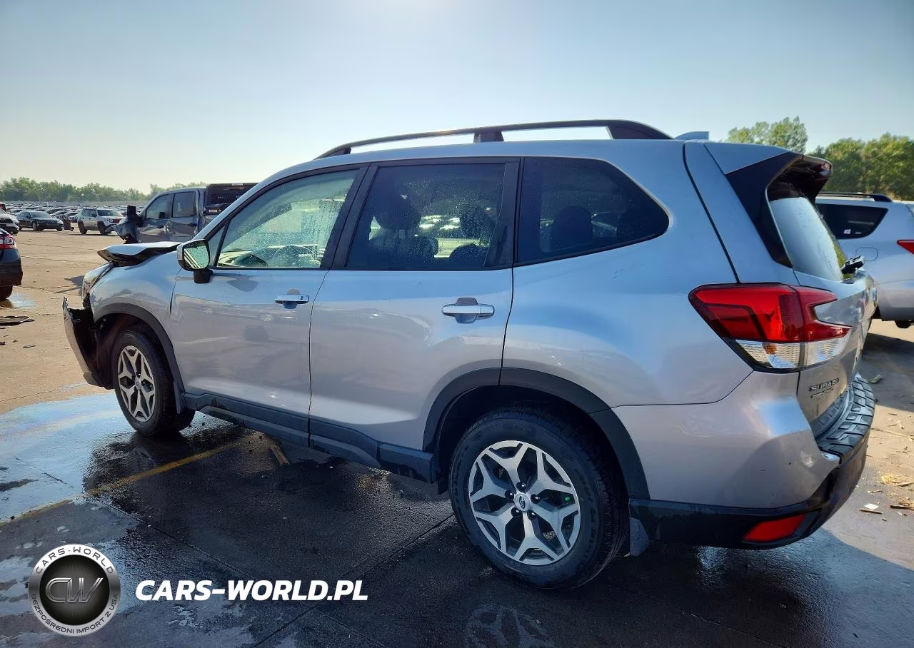 2021 Subaru Forester Premium VIN:JF2SKAJC2MH592415 - 2