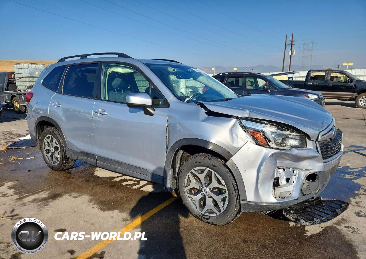 2021 Subaru Forester Premium VIN:JF2SKAJC2MH592415 - 4