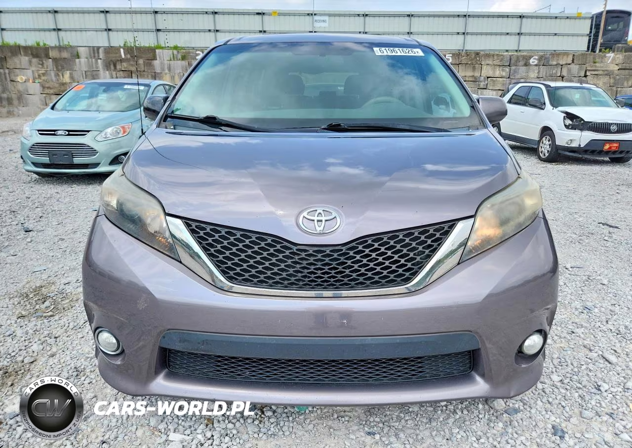 2011 Toyota Sienna Sport VIN:5TDXK3DC8BS094885 - 5