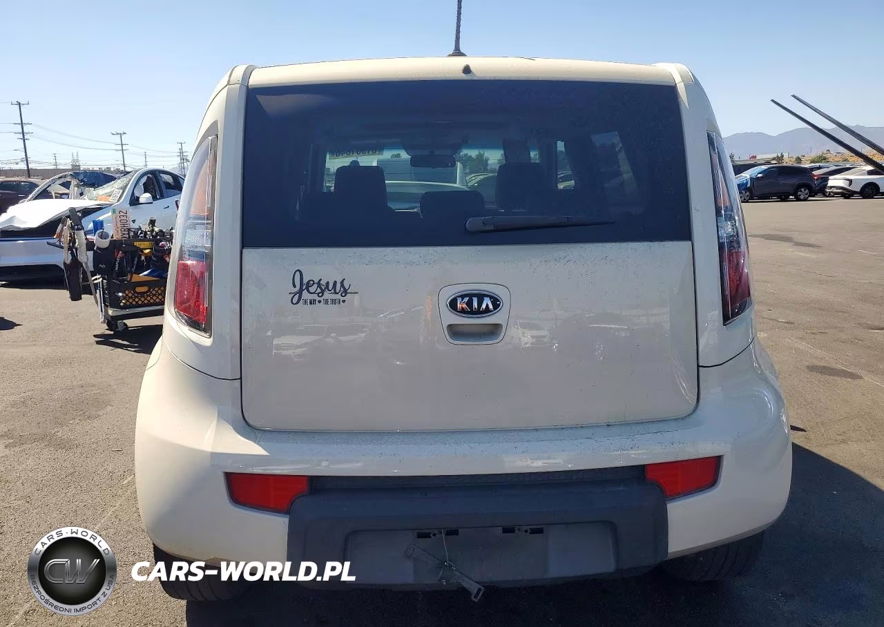 2010 Kia Soul + VIN:KNDJT2A27A7038423 - 6