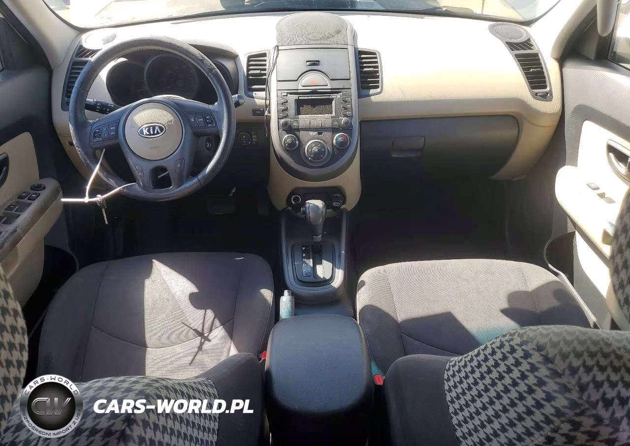 2010 Kia Soul + VIN:KNDJT2A27A7038423 - 8