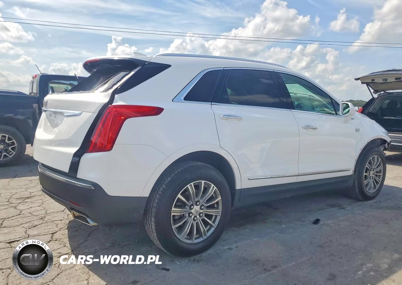2018 Cadillac Xt5 Luxury VIN:1GYKNCRSXJZ175332 - 3
