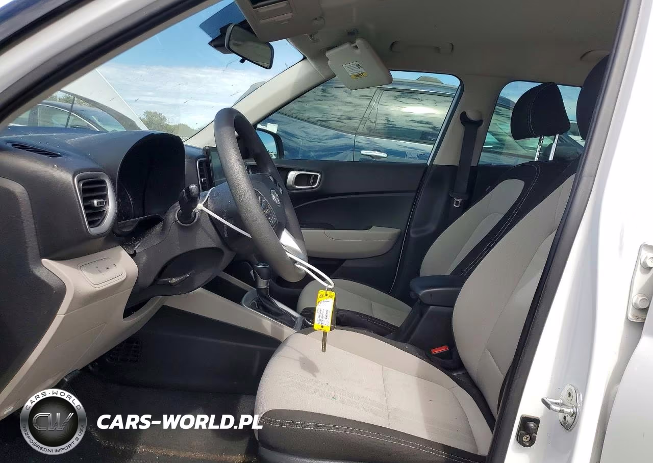 2020 Hyundai Venue Sel VIN:KMHRC8A35LU017746 - 7