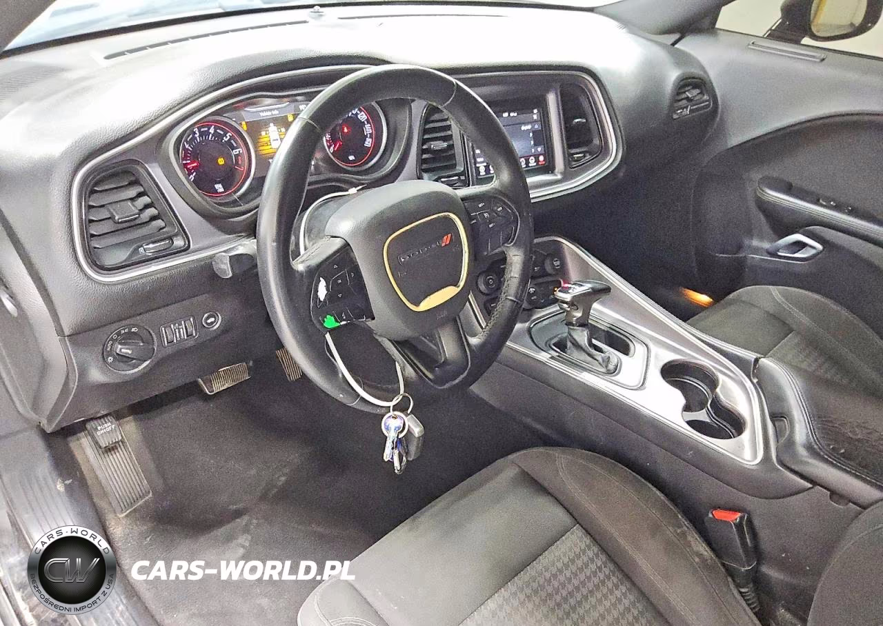2019 Dodge Challenger Sxt VIN:2C3CDZGG8KH607310 - 8