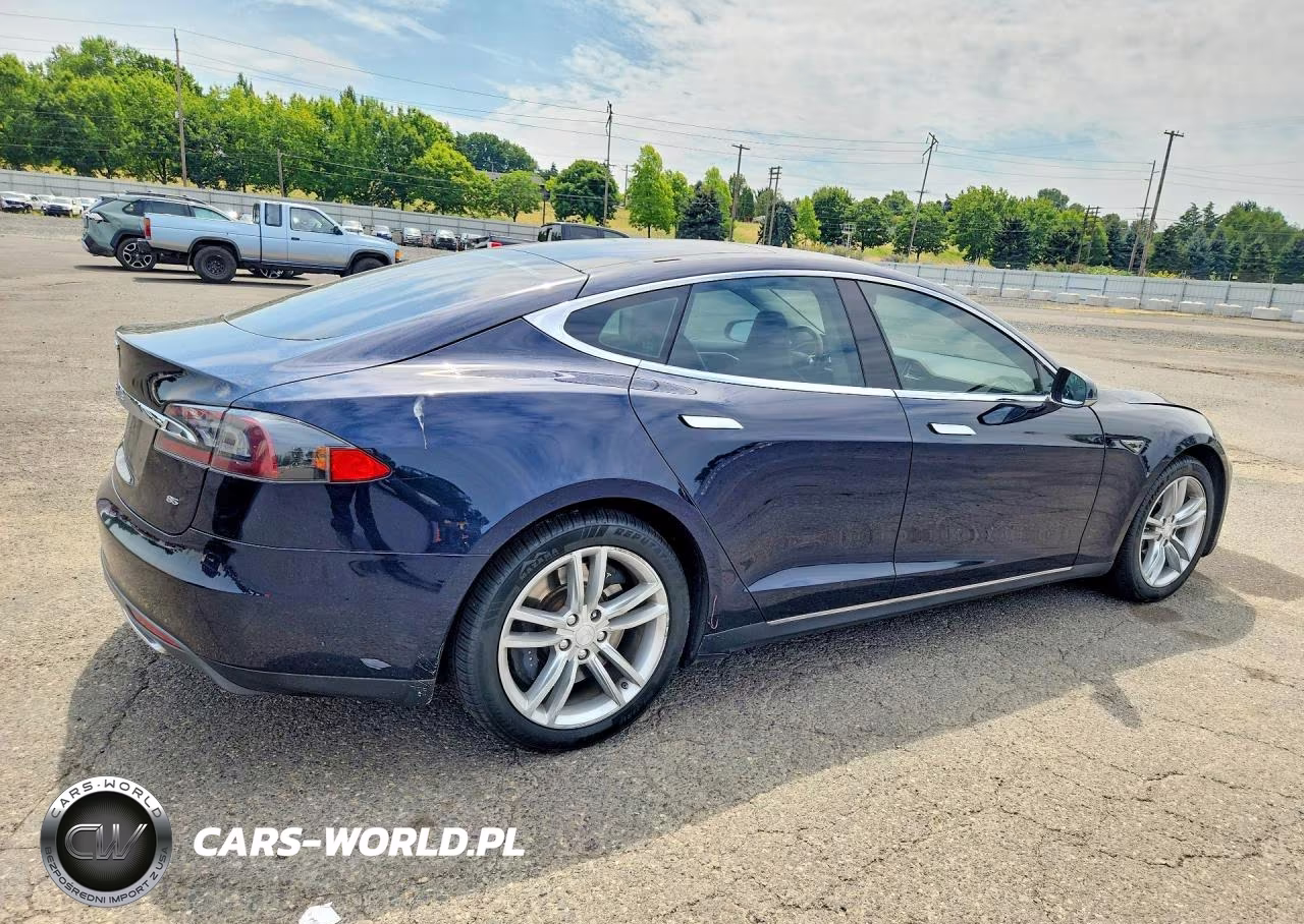 2013 Tesla Model S VIN:5YJSA1CN5DFP19528 - 3