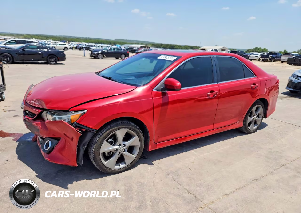 2012 Toyota Camry Se Sport Limited Edition – zdjęcie 1 z 12