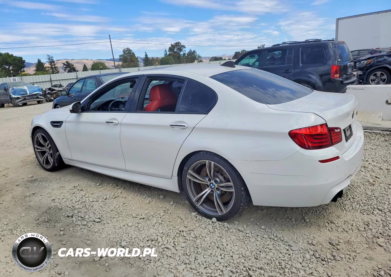 2013 BMW M5 VIN:WBSFV9C5XDC774051 - 2