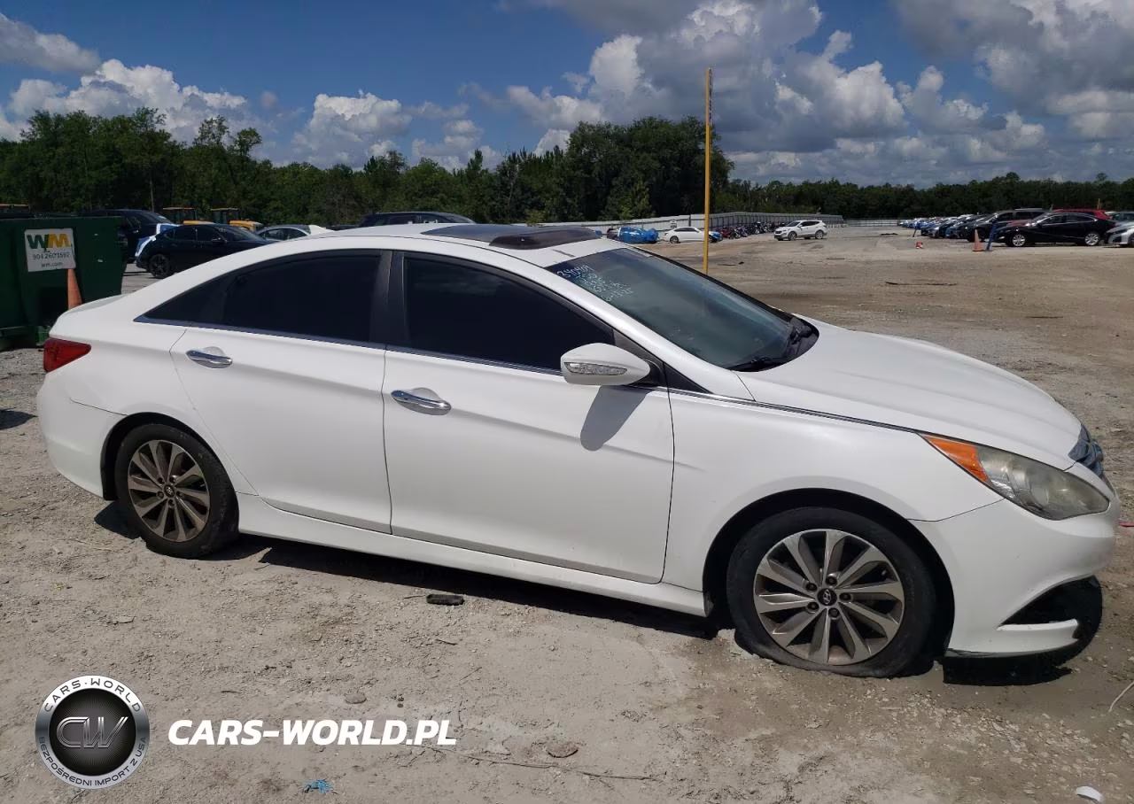 2014 Hyundai Sonata Se VIN:5NPEC4AC6EH882363 - 4