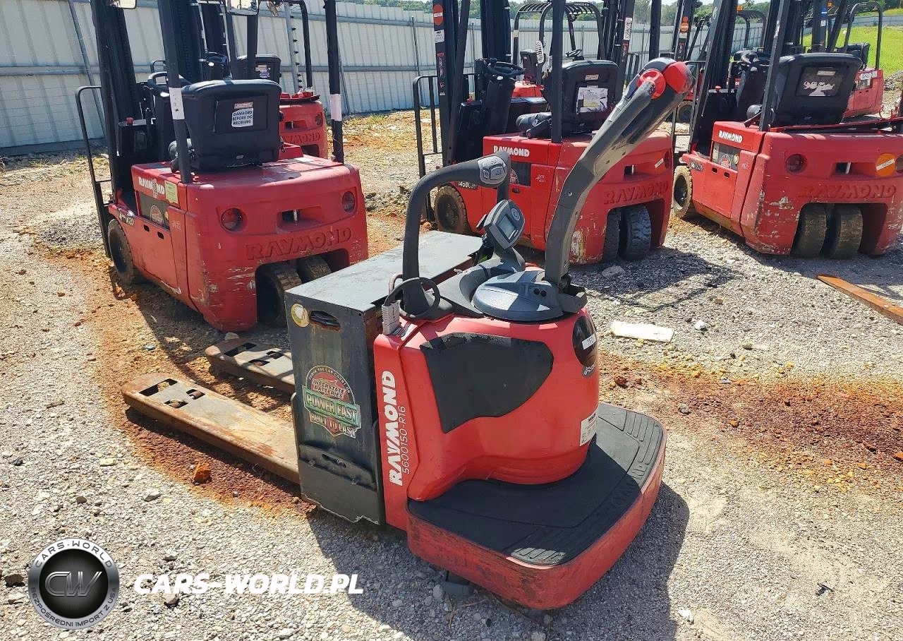 2016 Raymond 8410 Pallet Jack VIN:00000008411629623 - 3