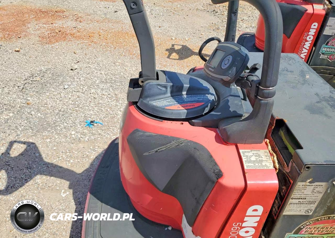 2016 Raymond 8410 Pallet Jack VIN:00000008411629623 - 5
