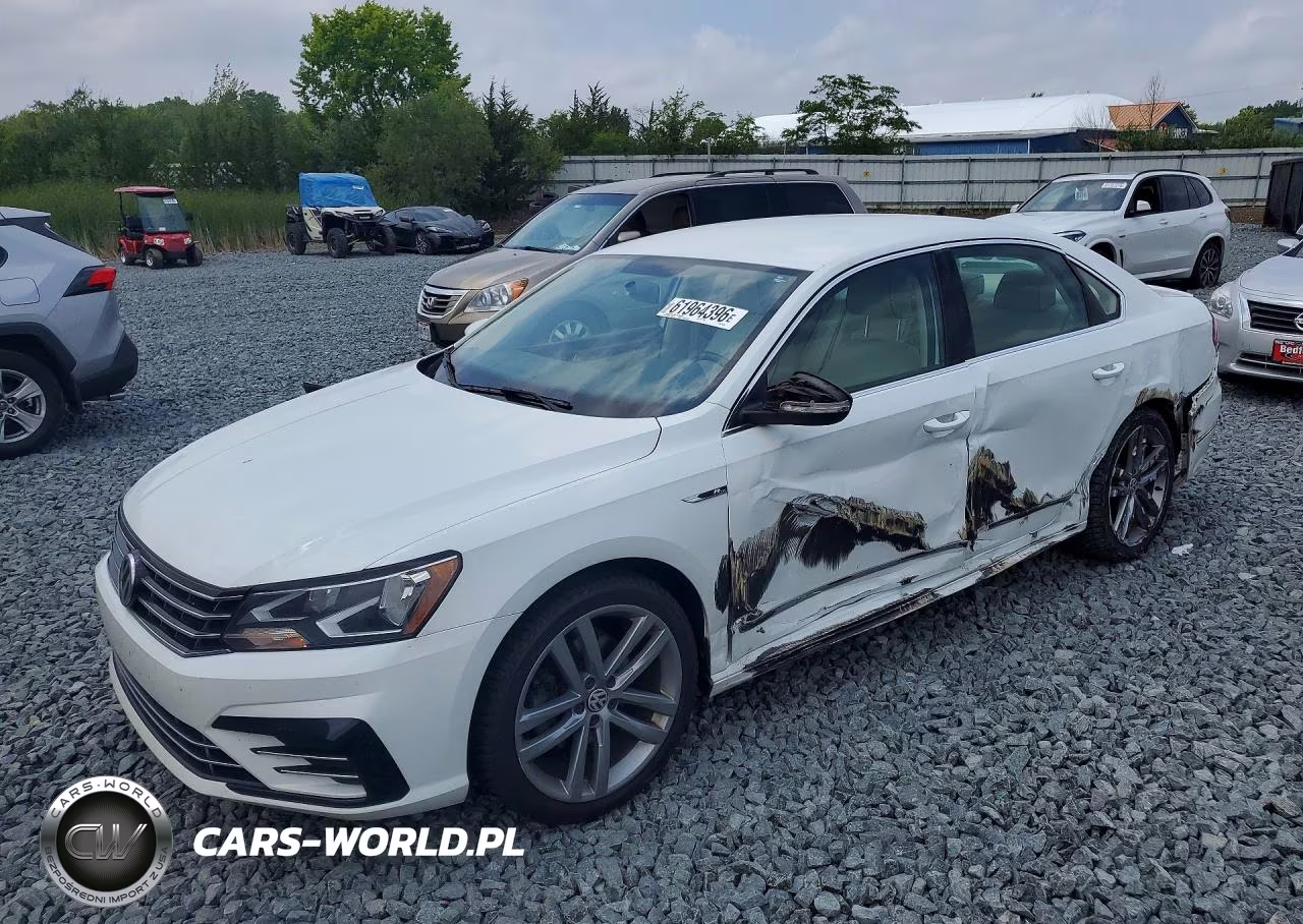 2017 Volkswagen Passat R-Line