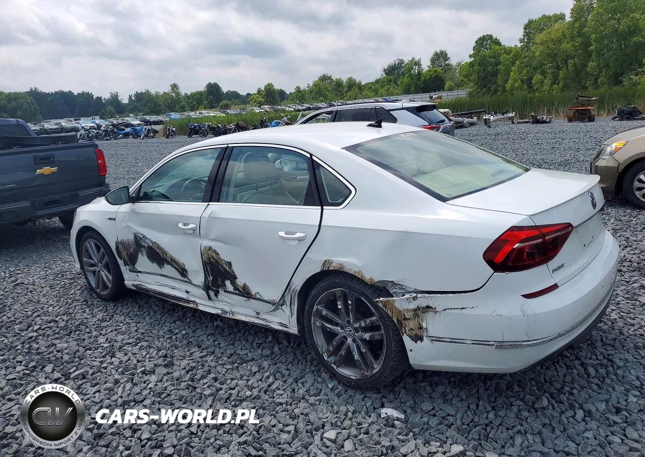 2017 Volkswagen Passat R-Line VIN:1VWDT7A30HC044887 - 2