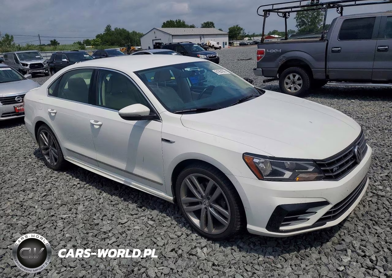 2017 Volkswagen Passat R-Line VIN:1VWDT7A30HC044887 - 4