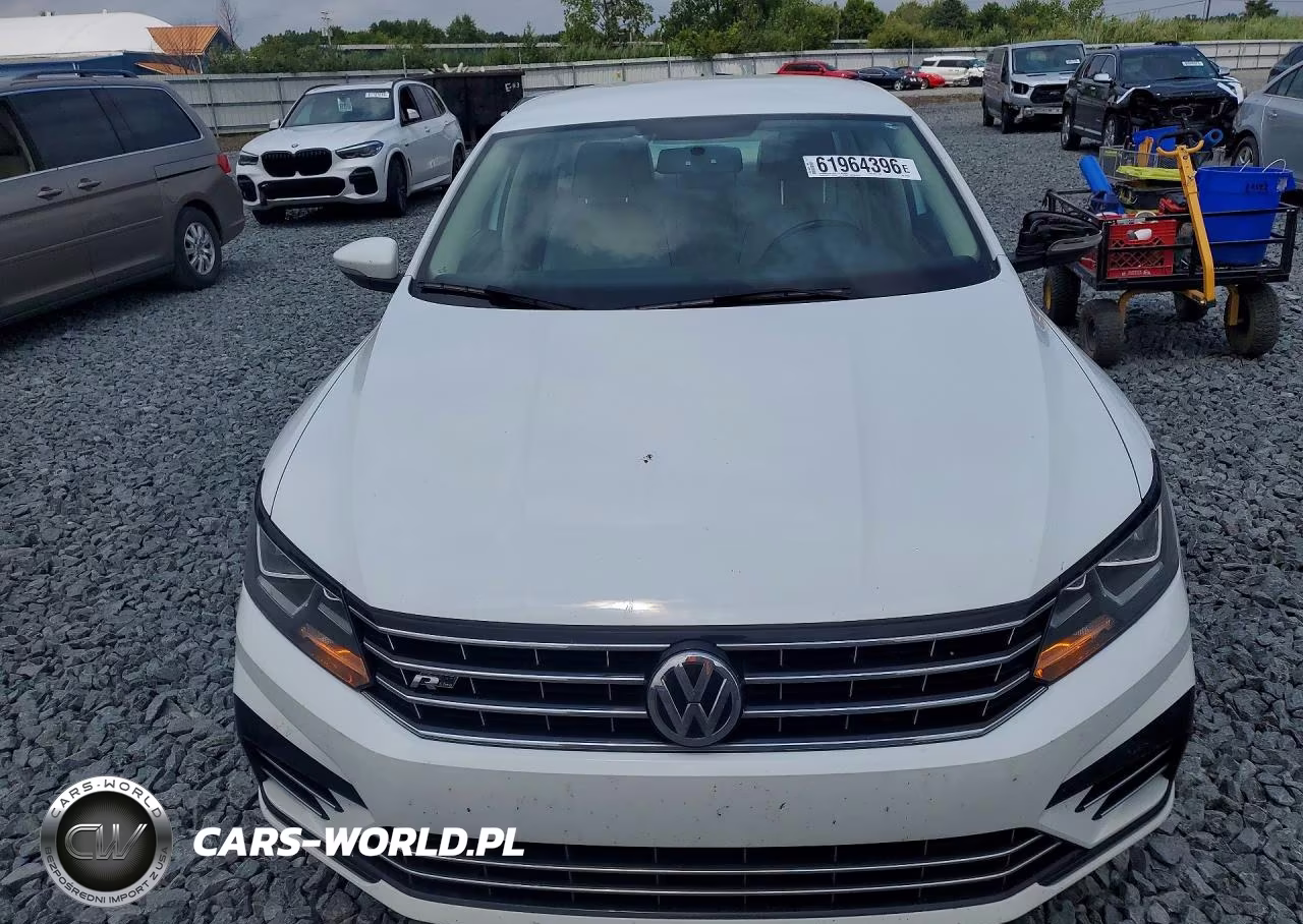 2017 Volkswagen Passat R-Line VIN:1VWDT7A30HC044887 - 5