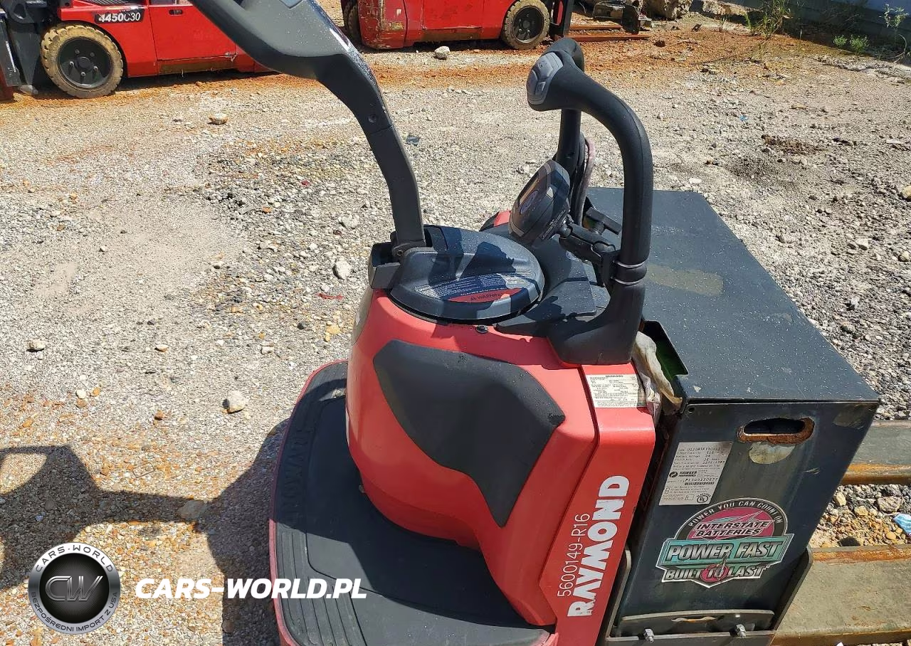 2016 Raymond 8410 Pallet Jack VIN:00000008411629622 - 6