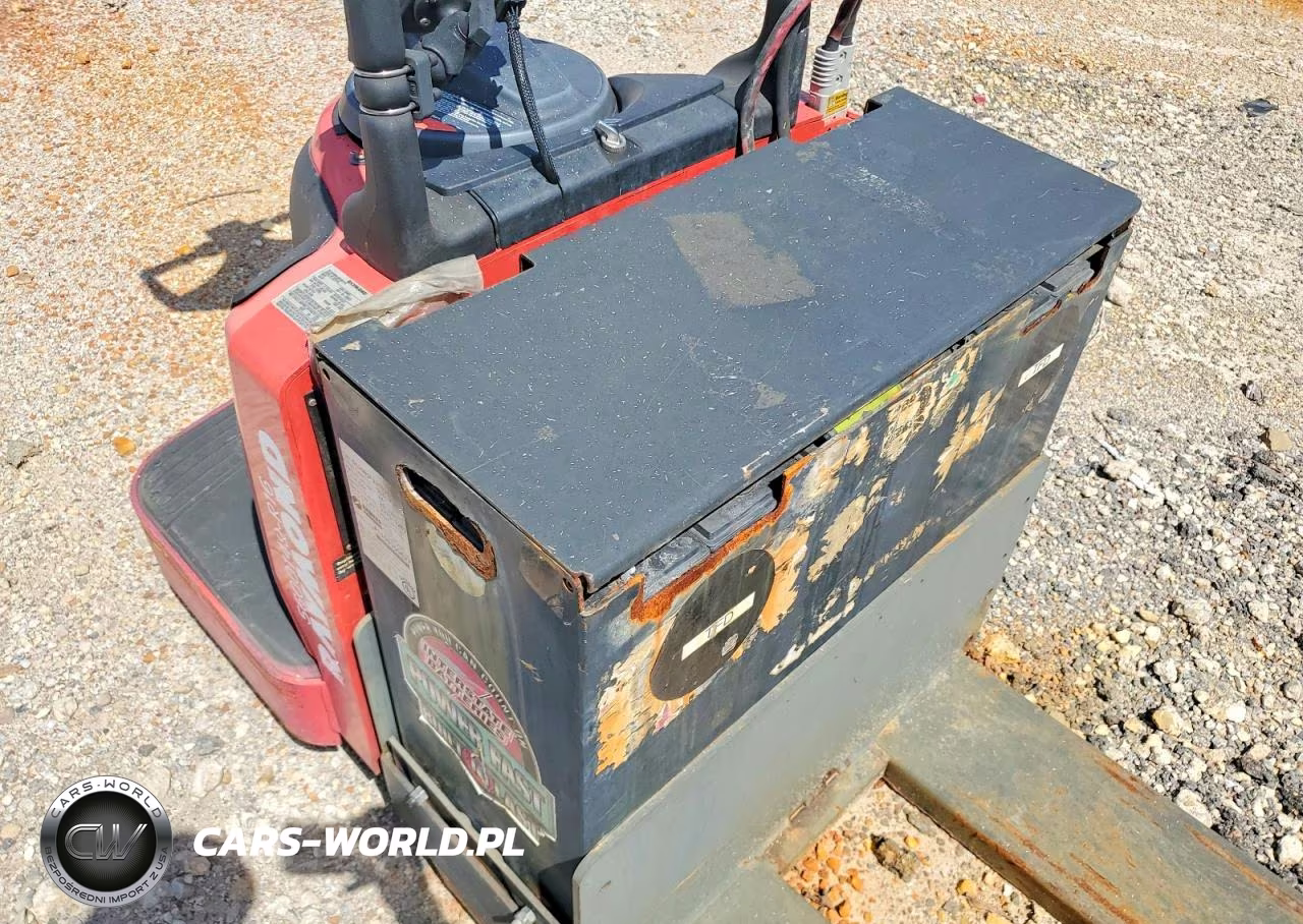 2016 Raymond 8410 Pallet Jack VIN:00000008411629622 - 7