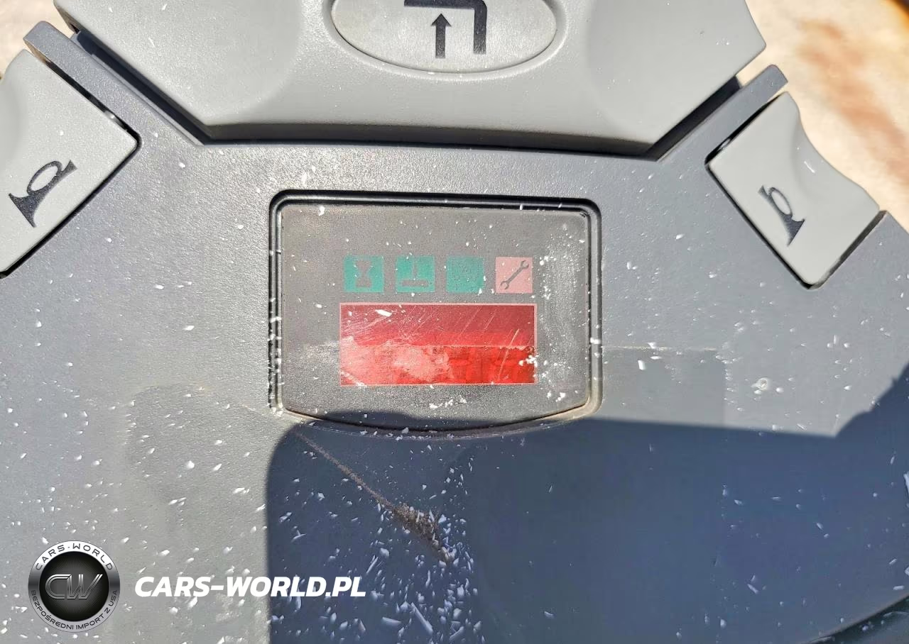 2016 Raymond 8410 Pallet Jack VIN:00000008411629622 - 8