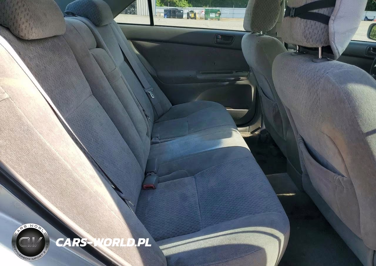 2004 Toyota Camry Le VIN:4T1BE32K14U340729 - 10