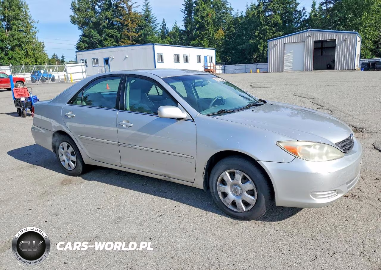 2004 Toyota Camry Le VIN:4T1BE32K14U340729 - 4