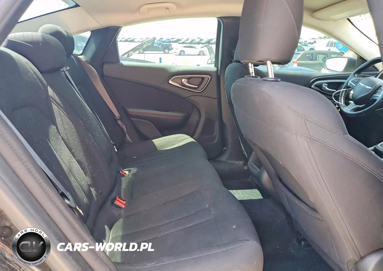 2015 Chrysler 200 Limited VIN:1C3CCCABXFN552370 - 10