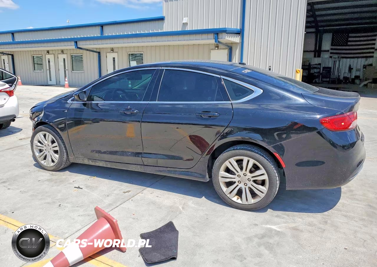 2015 Chrysler 200 Limited VIN:1C3CCCABXFN552370 - 2