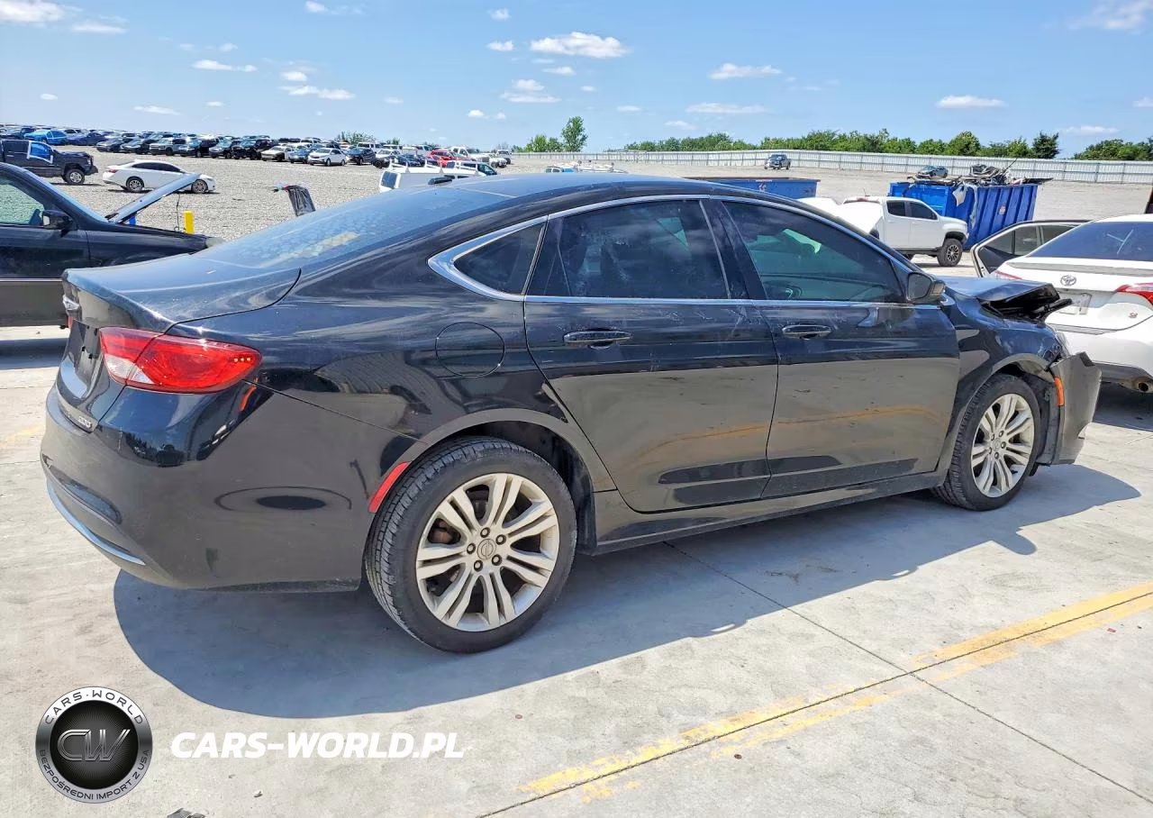 2015 Chrysler 200 Limited VIN:1C3CCCABXFN552370 - 3