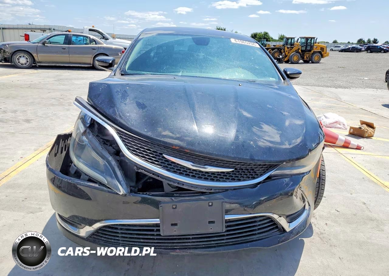 2015 Chrysler 200 Limited VIN:1C3CCCABXFN552370 - 5