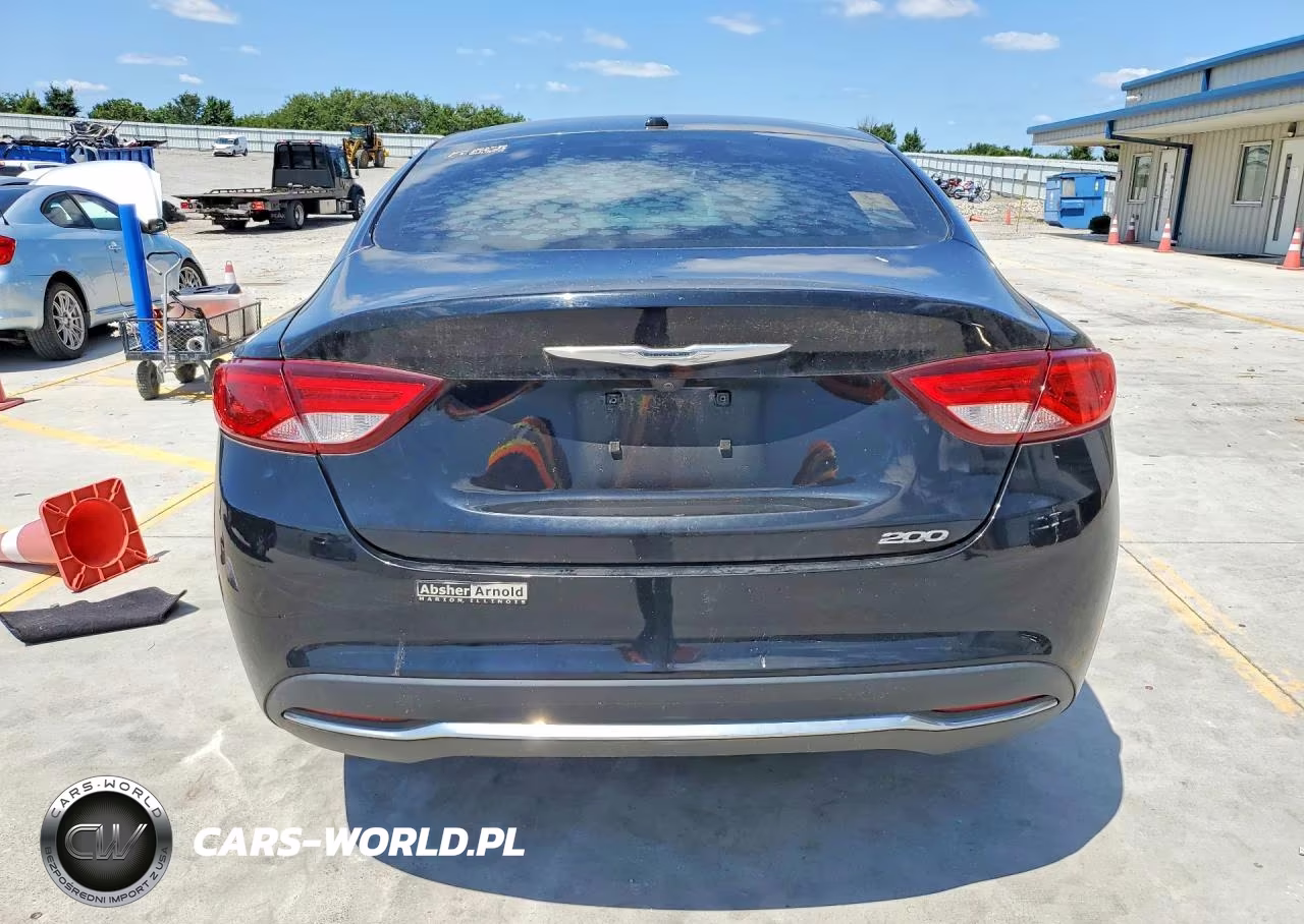2015 Chrysler 200 Limited VIN:1C3CCCABXFN552370 - 6