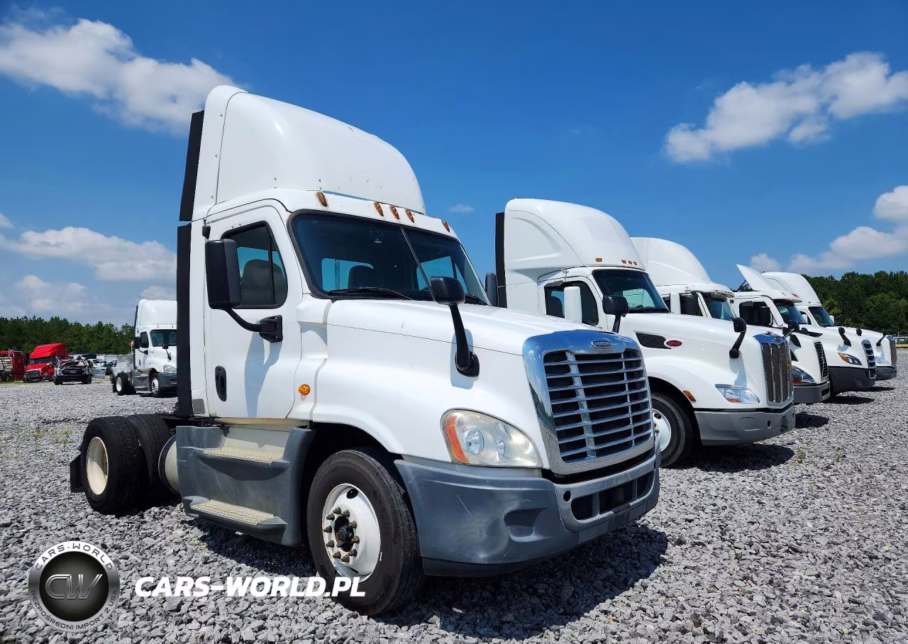 2015 Freightliner Cascadia Semi Truck VIN:1FUBGEDV5FLGH4778 - 4