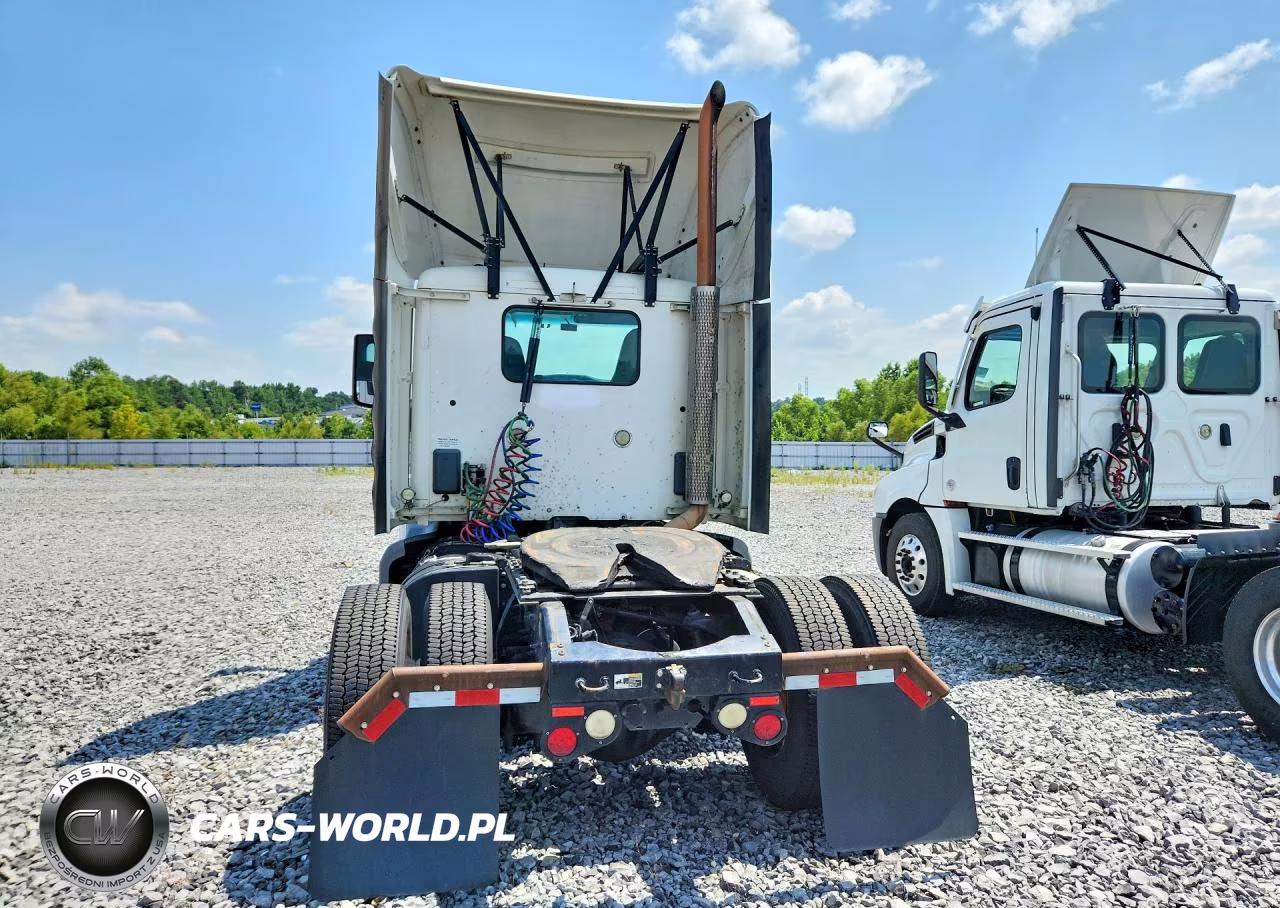 2015 Peterbilt 579 Semi Truck VIN:1XPBA48X3FD299398 - 6