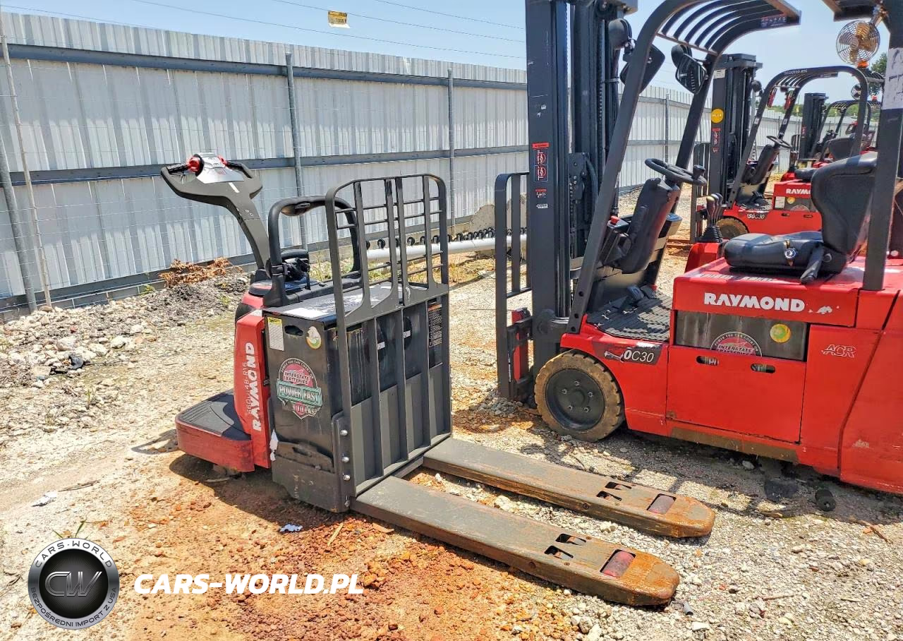 2016 Raymond 8410 Pallet Jack