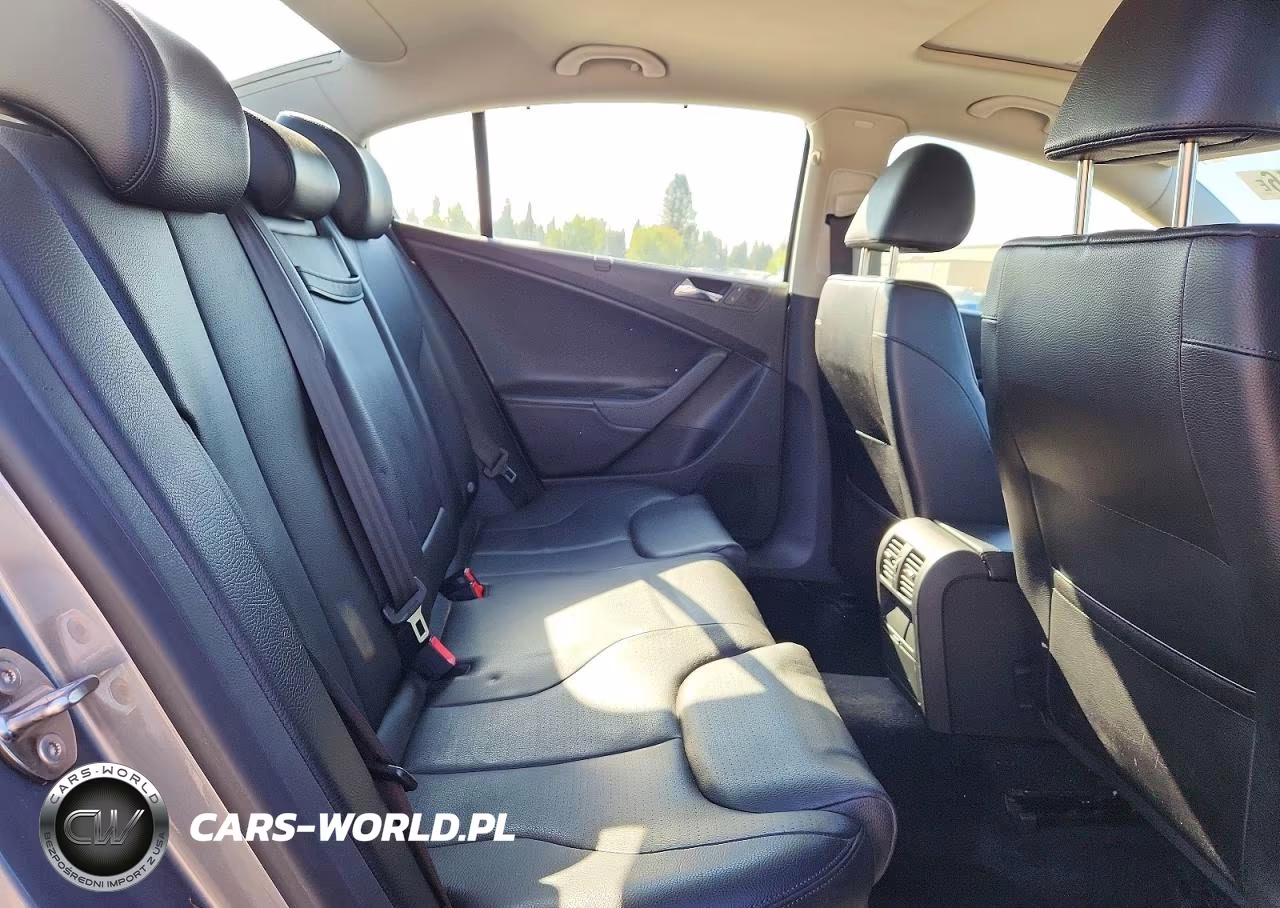 2008 Volkswagen Passat Komfort VIN:WVWAK73C98P043218 - 10