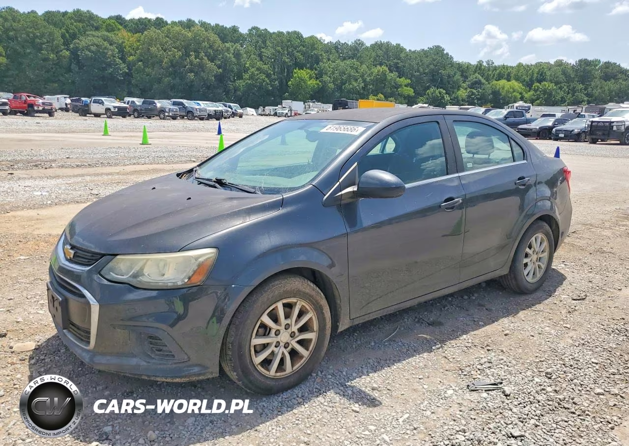 2017 Chevrolet Sonic Lt – zdjęcie 1 z 12