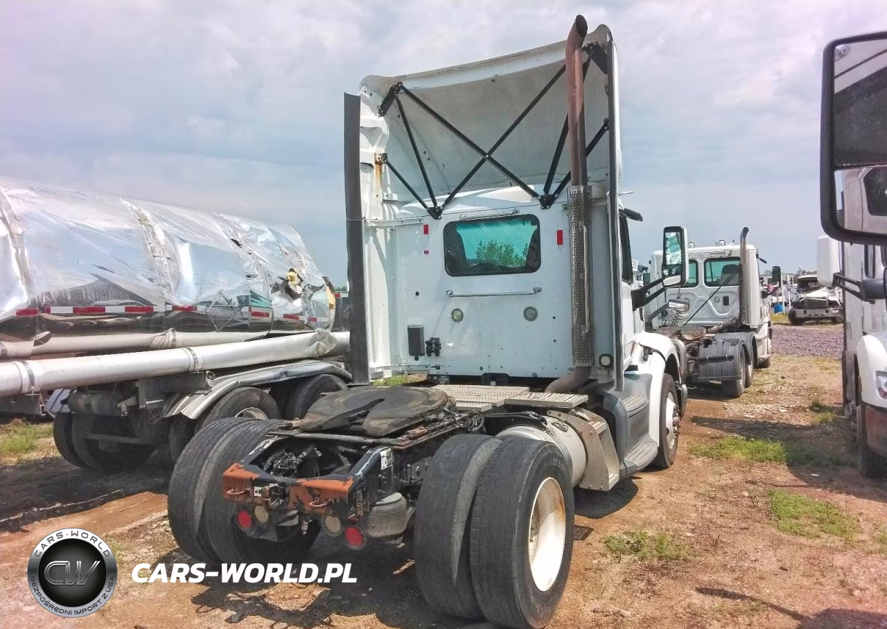 2017 Peterbilt 579 Semi Truck VIN:1XPBA48X0HD428765 - 3