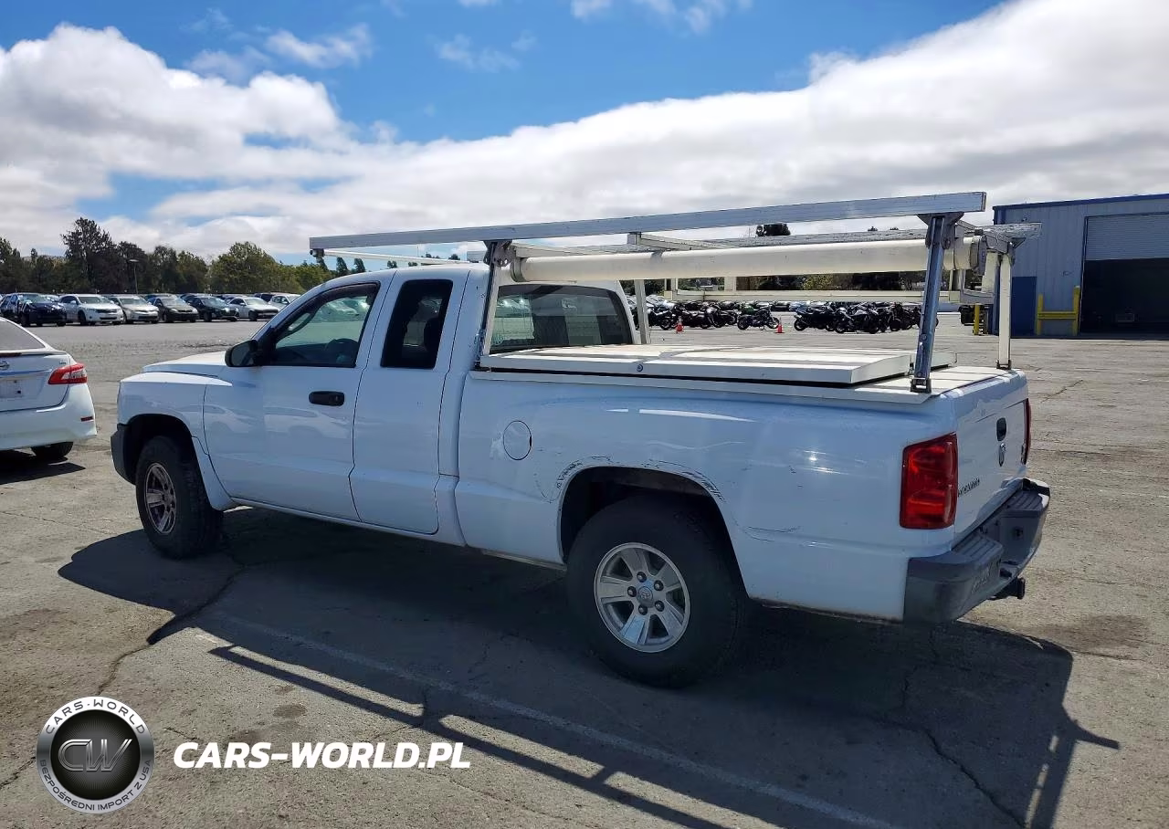 2008 Dodge Dakota Sxt VIN:1D3HE32N18S590358 - 2
