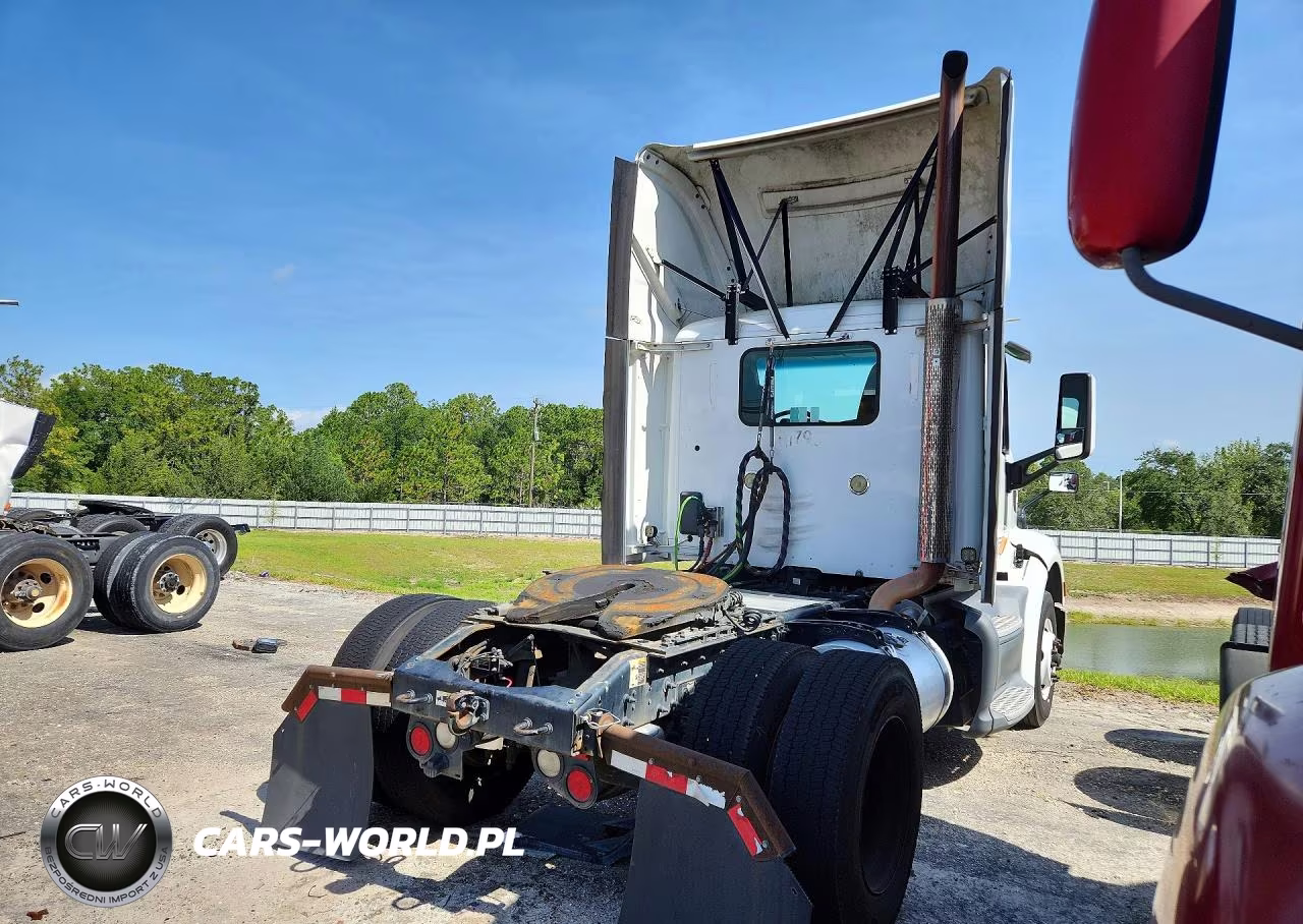 2016 Peterbilt 579 Semi Truck VIN:1XPBA48X2GD339858 - 3