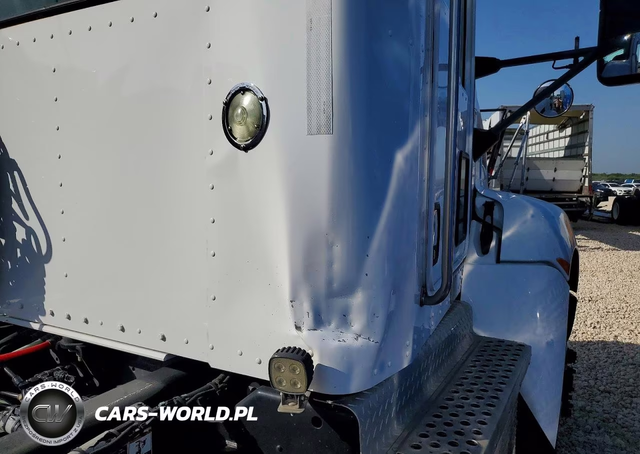2015 Kenworth T370 Semi Truck VIN:2XKHAJ7X3FM462674 - 12