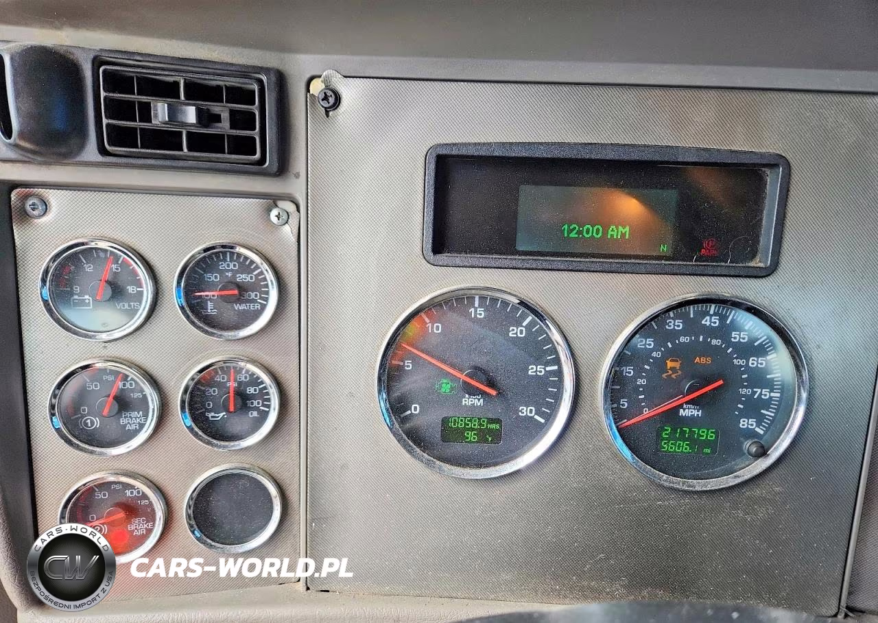 2015 Kenworth T370 Semi Truck VIN:2XKHAJ7X3FM462674 - 9