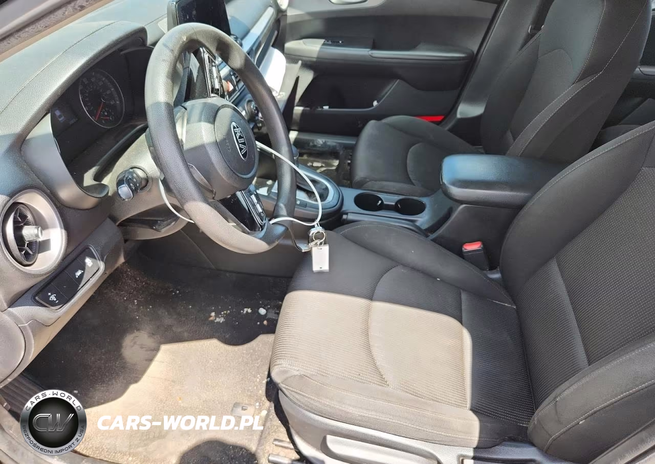 2021 Kia Forte Lxs VIN:3KPF24AD8ME325246 - 7